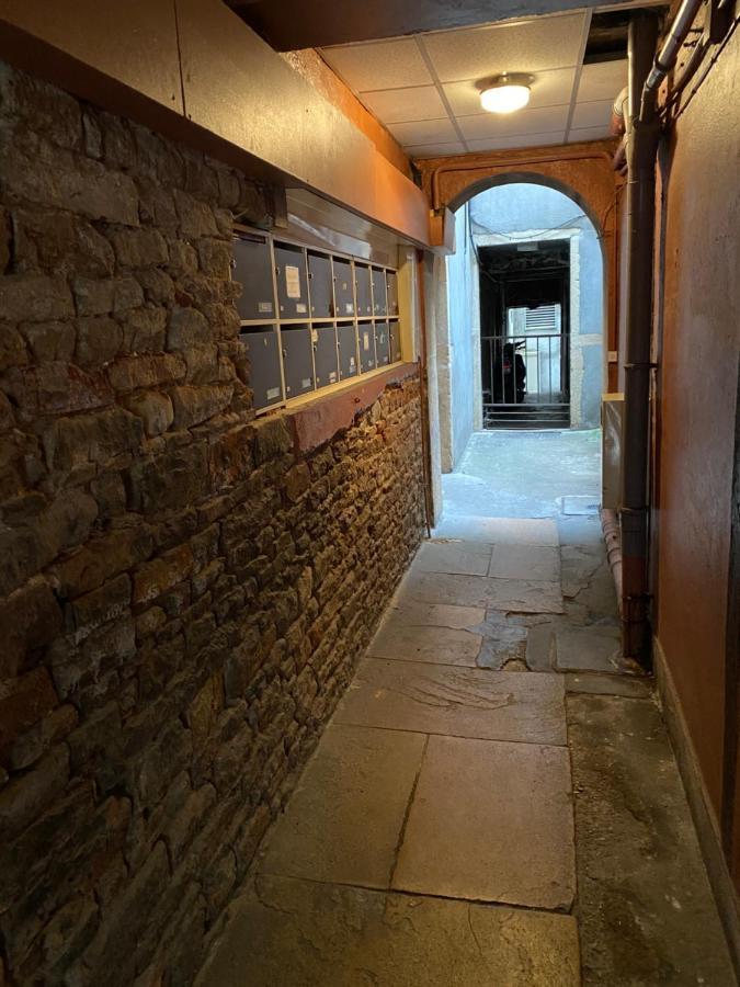 Appartement Cosy Et Moderne En Plein Coeur Du Centre Ville Mâcon المظهر الخارجي الصورة